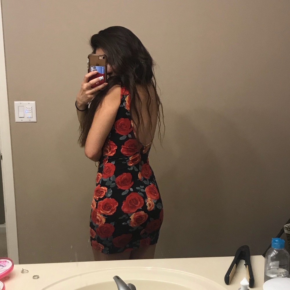 Rose print Body con dress